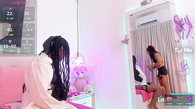 Canddyhot18 online show from 10/06/25, 01:19