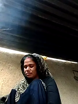 Snapshot of Hot_ashna chatting on 11/27/25, 02:24 Hot ashna online show from 11/27/25, 02:24
