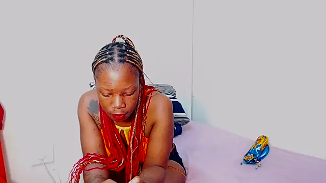 FreakyScarlet00 online show from 10/10/25, 02:54