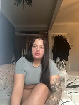 Victoriasteel online show from 10/15/25, 08:47