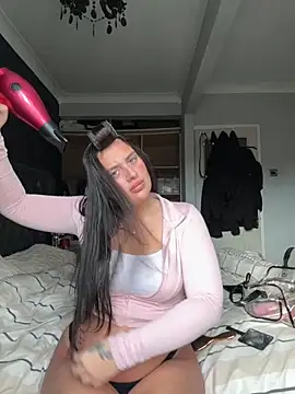 Victoriasteel online show from 10/26/25, 10:21