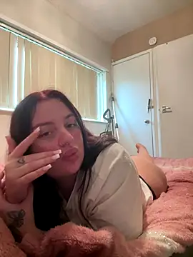 Victoriasteel online show from 11/12/25, 09:53