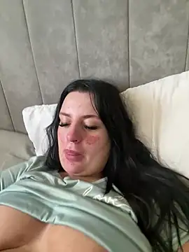 Victoriasteel online show from 04/21/26, 08:09