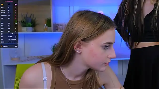 aria moo online show from 09/13/25, 10:09