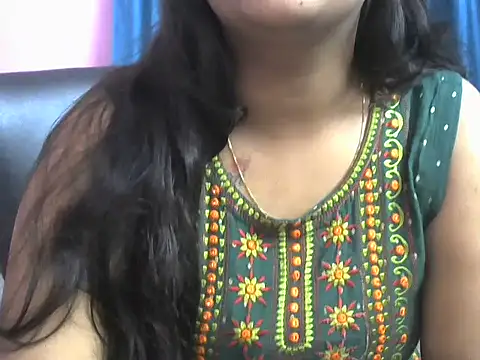 Queenxxx98 online show from 10/19/25, 09:26