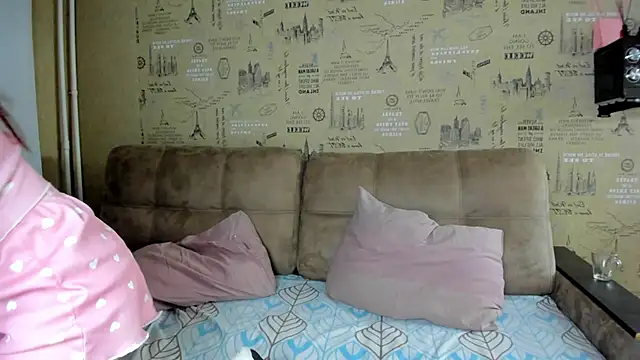 Kelly Gerzikaa online show from 10/28/25, 01:20