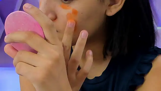 MaskedGirl  online show from 09/17/25, 11:34