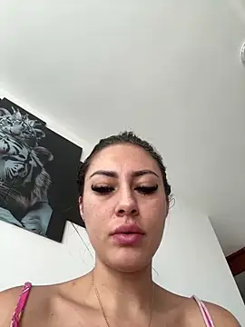 Isabellaa Palacios online show from 04/01/26, 01:52