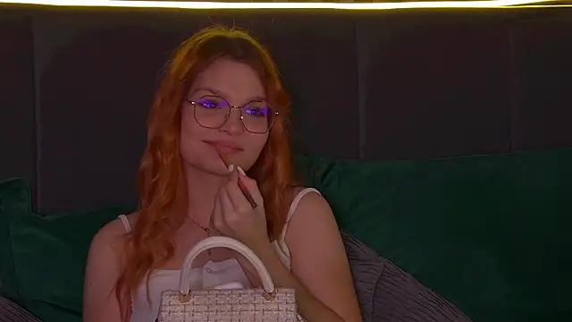 BellaMarebelle online show from 09/21/25, 04:14