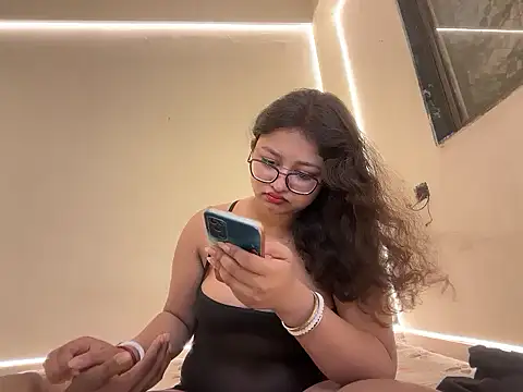 Drizzling Intimecy online show from 10/20/25, 02:17