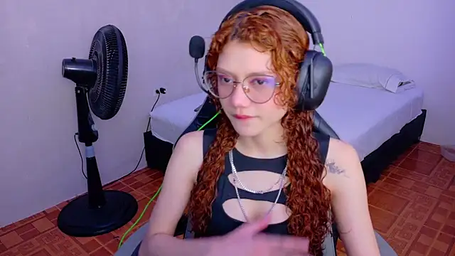 Birdie 0 online show from 09/09/25, 01:32