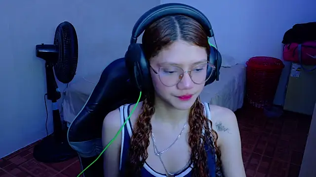 Birdie 0 online show from 09/20/25, 03:18