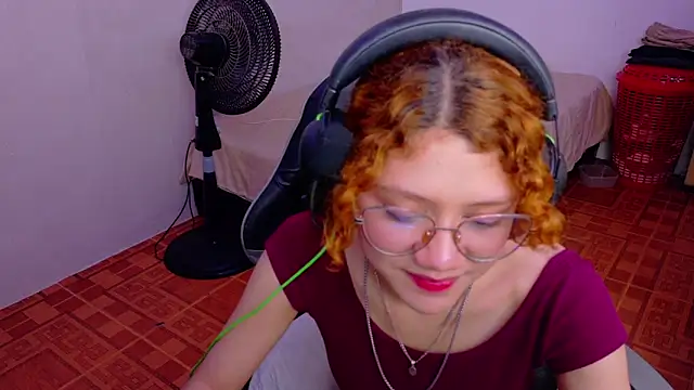 Birdie 0 online show from 09/23/25, 02:20