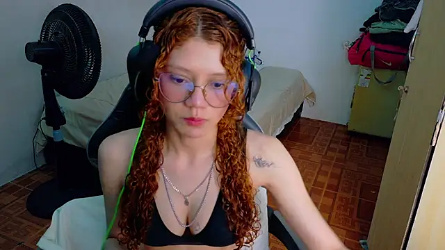 Birdie 0 online show from 10/27/25, 01:59