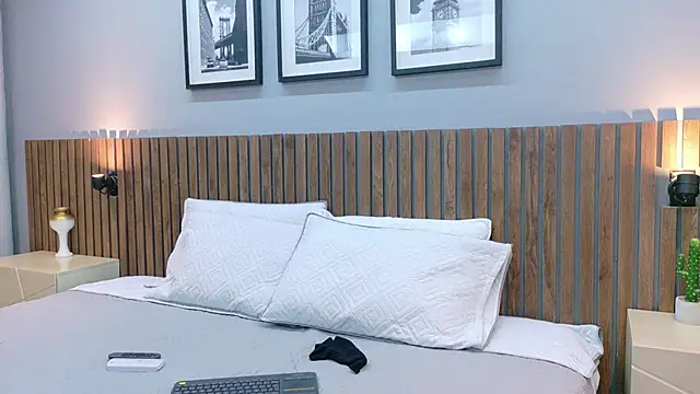 luna roja25 online show from 11/26/25, 01:34