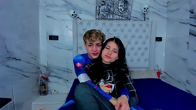 Ari and Storm online show from 11/05/25, 11:27