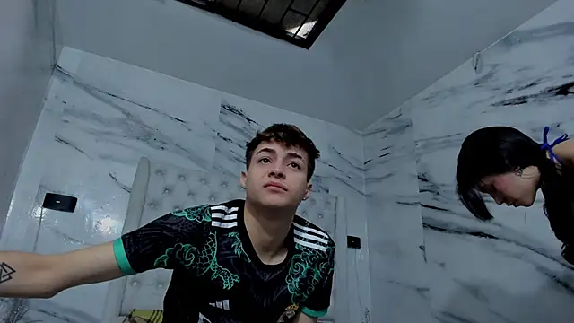 Ari and Storm online show from 12/05/25, 01:42