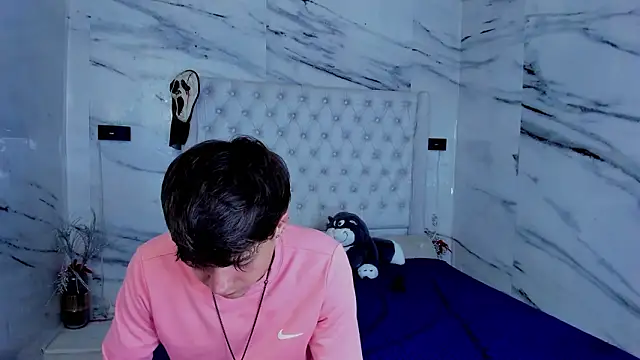 Ari and Storm online show from 02/05/26, 12:59