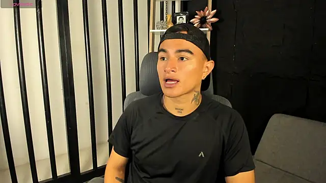 LiamDeep online show from 09/19/25, 01:18