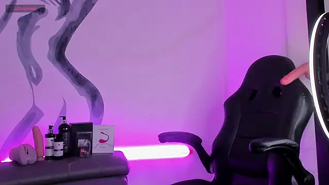 LiamDeep online show from 10/15/25, 08:20