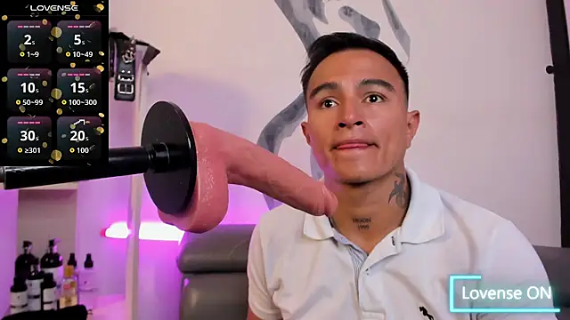 LiamDeep online show from 11/17/25, 08:03