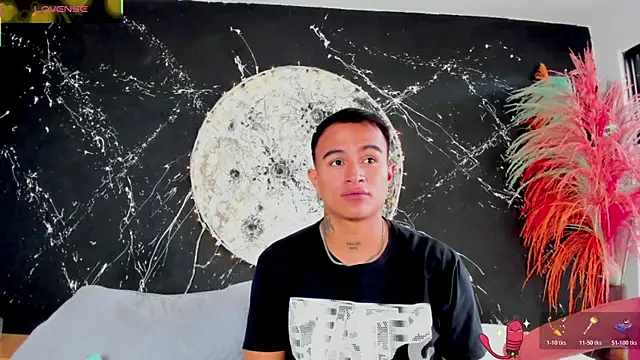 LiamDeep online show from 11/23/25, 03:45