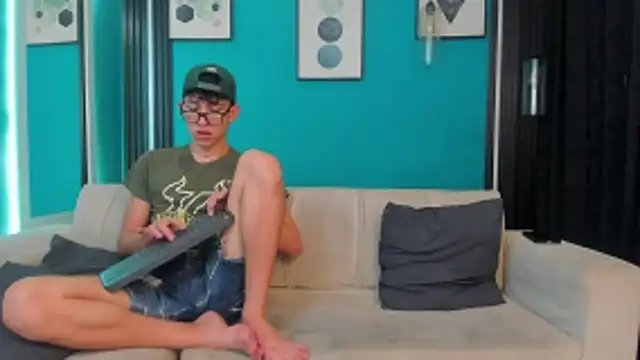 Marcus and Tony online show from 03/21/26, 03:44