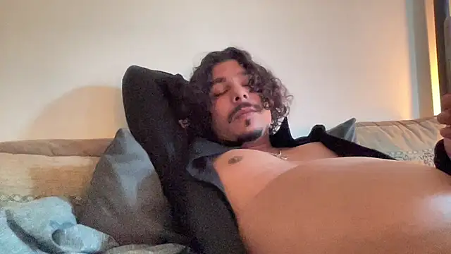 Snapshot of daddyvibes chatting on 09/28/25, 06:52 daddyvibes online show from 09/28/25, 06:52