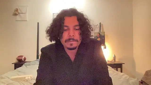 Snapshot of daddyvibes chatting on 10/08/25, 11:35 daddyvibes online show from 10/08/25, 11:35