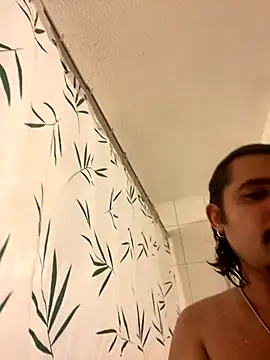 Snapshot of daddyvibes chatting on 10/12/25, 05:17 daddyvibes online show from 10/12/25, 05:17