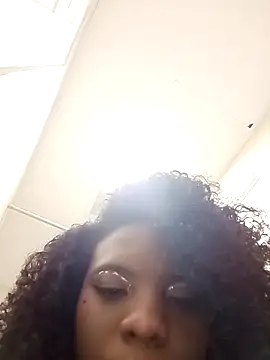 AmiraMorgan online show from 10/06/25, 02:31