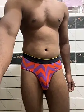 Snapshot of x7bong chatting on 09/22/25, 01:29 x7bong online show from 09/22/25, 01:29