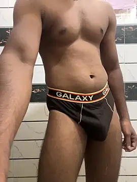 Snapshot of x7bong chatting on 10/21/25, 04:35 x7bong online show from 10/21/25, 04:35