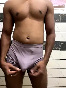 Snapshot of x7bong chatting on 10/26/25, 04:29 x7bong online show from 10/26/25, 04:29