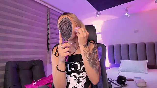 SkyThompson online show from 11/29/25, 05:21