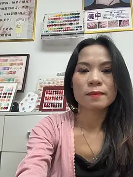 Baby-mmm online show from 10/26/25, 01:39