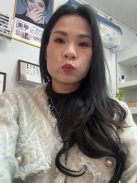 Baby-mmm online show from 03/06/26, 06:54