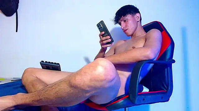 rowanbigboy23 online show from 11/02/25, 11:18