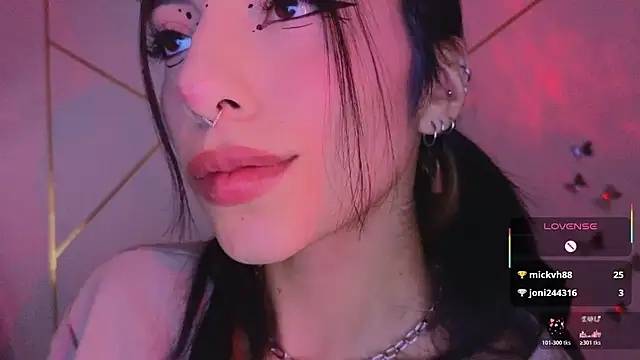 Hollyxx  online show from 11/16/25, 10:48