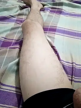 kelvinjesus34 online show from 10/28/25, 04:38