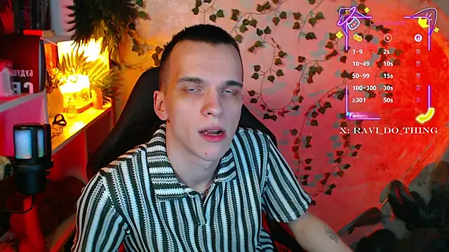 Snapshot of frozen_boy chatting on 09/12/25, 03:34 frozen boy online show from 09/12/25, 03:34