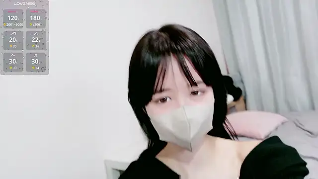 Snapshot of Anne_Anne_chan chatting on 10/08/25, 12:03 Anne Anne chan online show from 10/08/25, 12:03