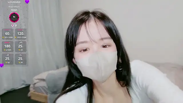 Snapshot of Anne_Anne_chan chatting on 10/11/25, 11:31 Anne Anne chan online show from 10/11/25, 11:31