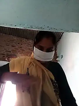 Sheema tyagi online show from 10/26/25, 05:57