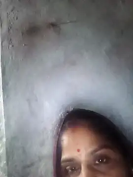 Sheema tyagi online show from 11/02/25, 04:42