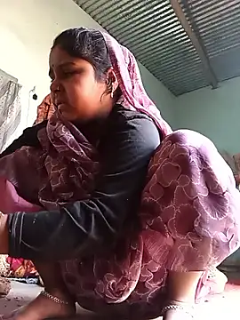 Sheema tyagi online show from 01/15/26, 02:27