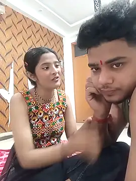 romantic couple1 online show from 02/17/26, 01:13