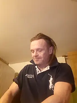 Kuba Gd online show from 02/25/25, 02:03