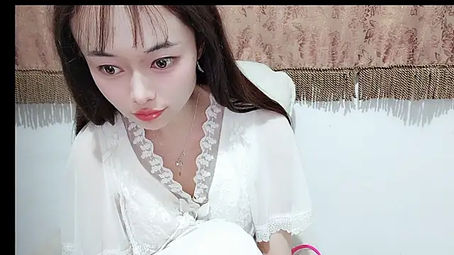 Zhenlihoney10 online show from 10/24/25, 12:01