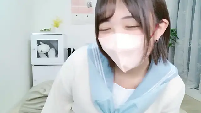 Hinata Sun online show from 09/12/25, 09:42